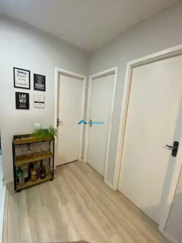 Apartamento à venda com 2 quartos, 45m² - Foto 4