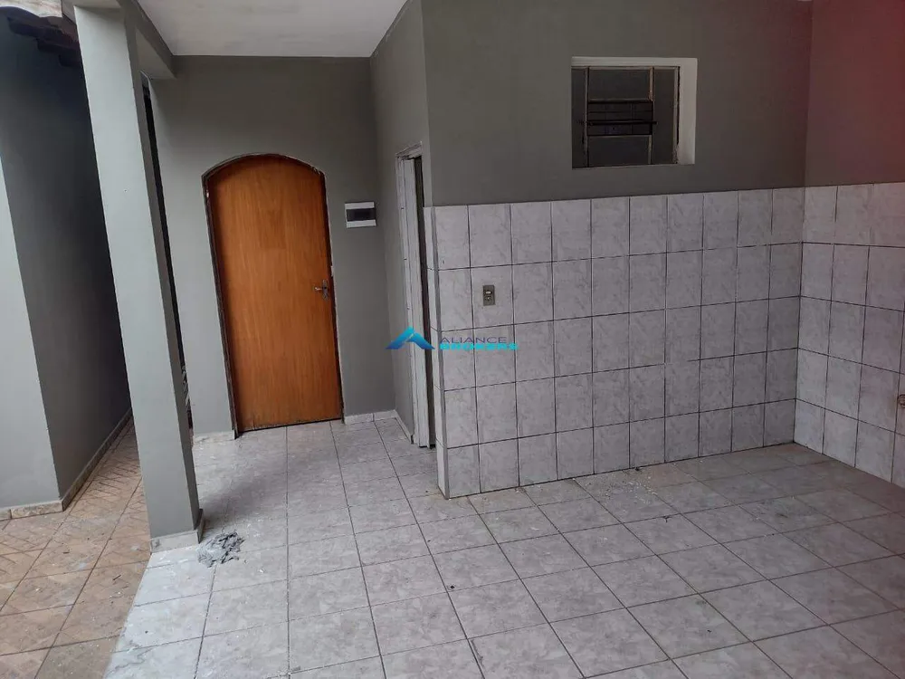 Casa, 3 quartos, 243 m² - Foto 4