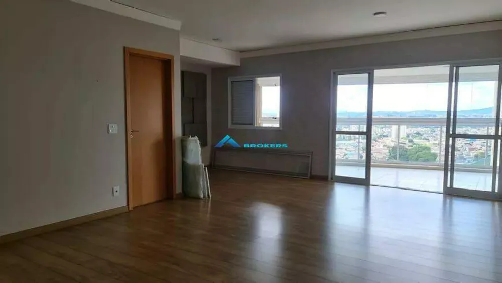 Apartamento à venda com 3 quartos, 158m² - Foto 1