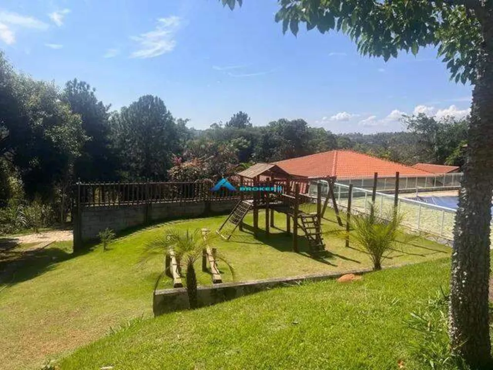 Fazenda à venda com 2 quartos, 600m² - Foto 1