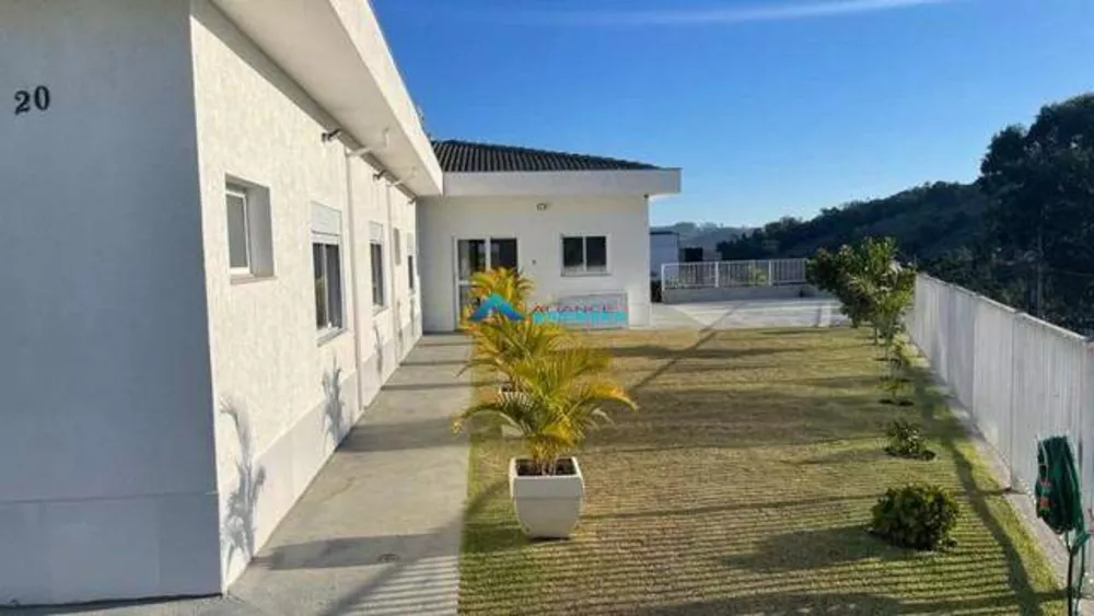 Casa à venda com 3 quartos, 900m² - Foto 3