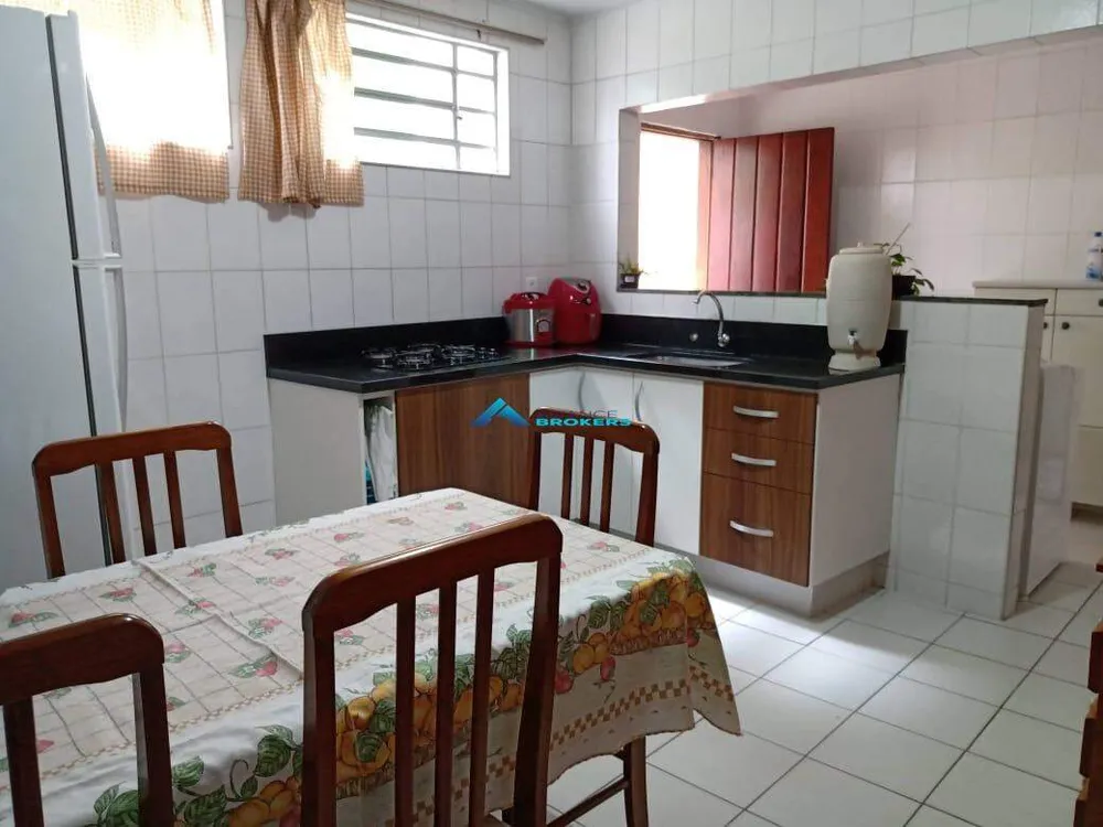 Casa, 3 quartos, 200 m² - Foto 3