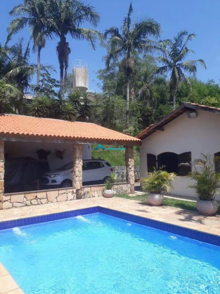 Chácara, 3 quartos, 1008 m² - Foto 5