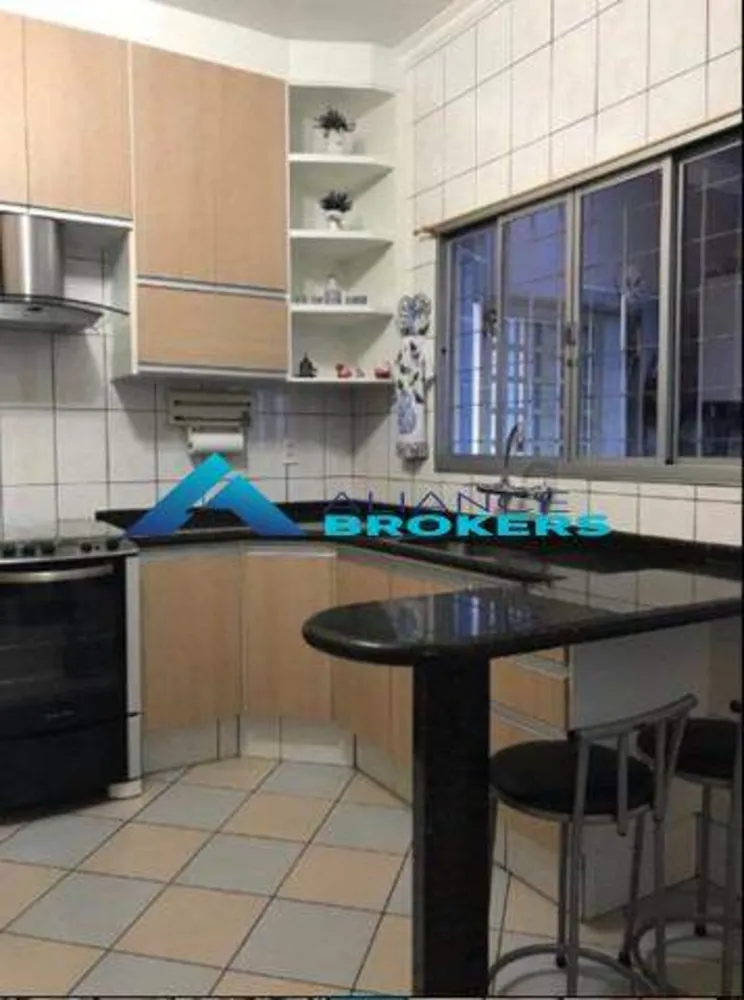 Casa, 3 quartos, 223 m² - Foto 10