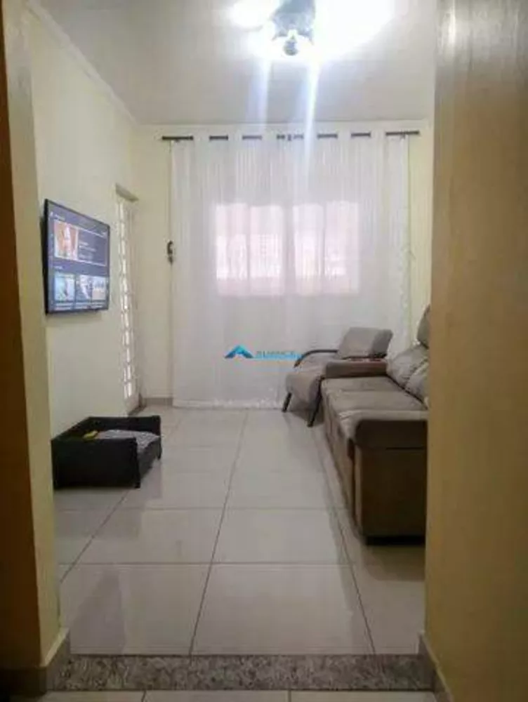 Casa à venda com 2 quartos, 57m² - Foto 4