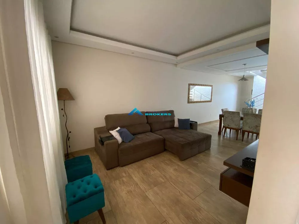 Casa, 4 quartos, 230 m² - Foto 13