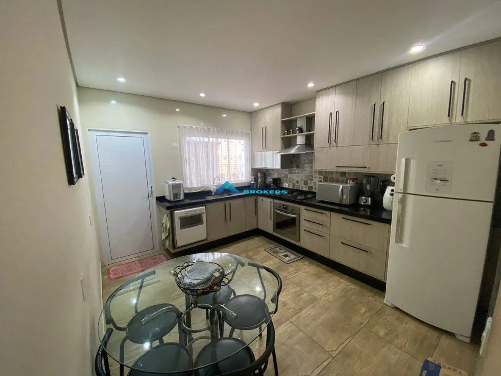 Casa, 4 quartos, 230 m² - Foto 14