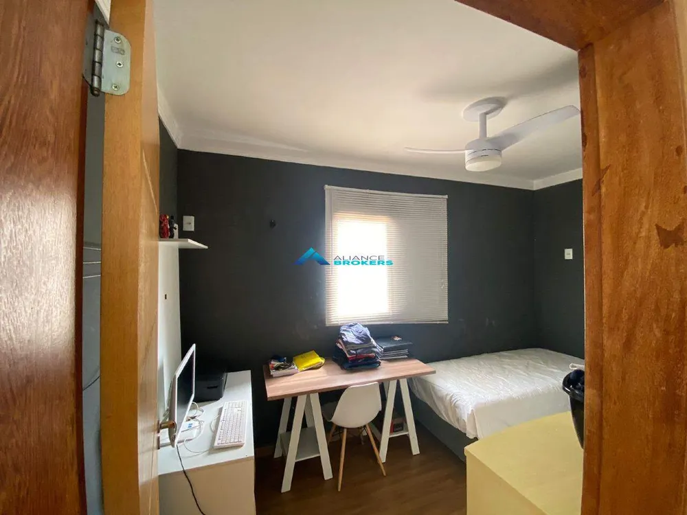 Casa, 4 quartos, 230 m² - Foto 9