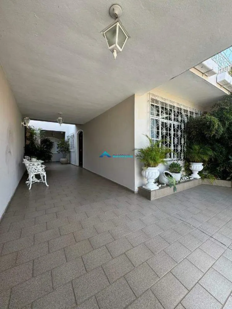 Casa, 3 quartos, 254 m² - Foto 1