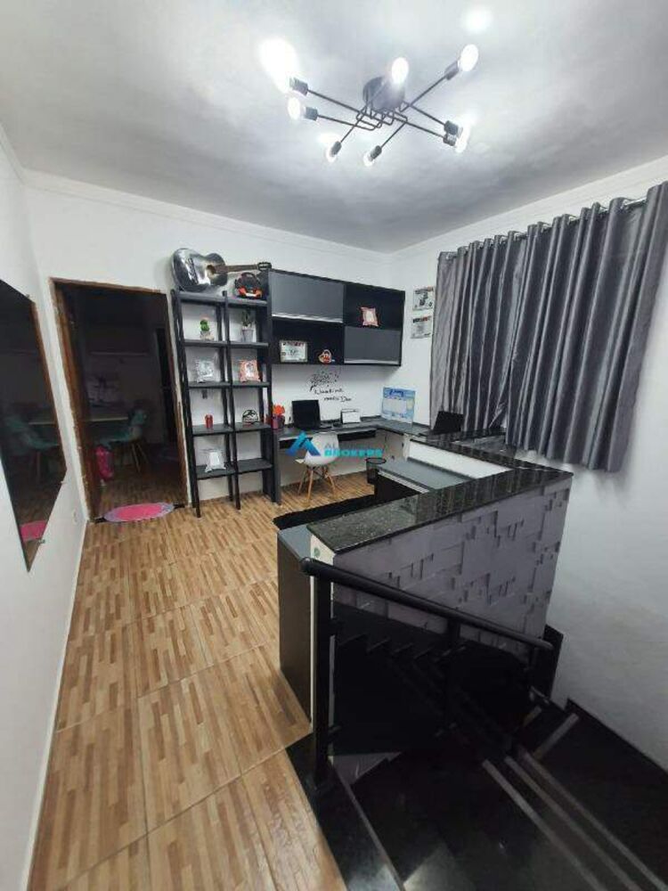 Casa à venda com 3 quartos, 220m² - Foto 12