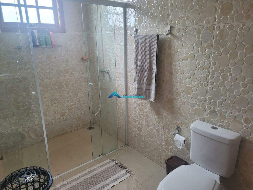 Casa à venda com 4 quartos, 200m² - Foto 16