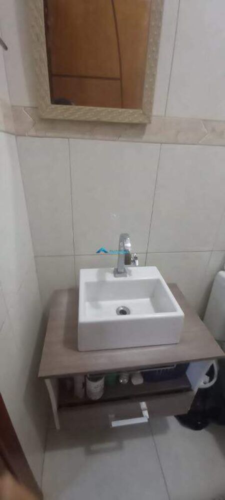 Casa à venda com 4 quartos, 200m² - Foto 11