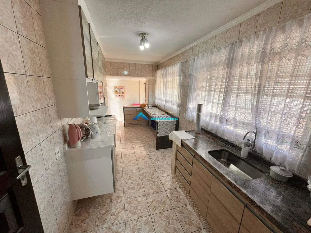 Casa, 3 quartos, 264 m² - Foto 4