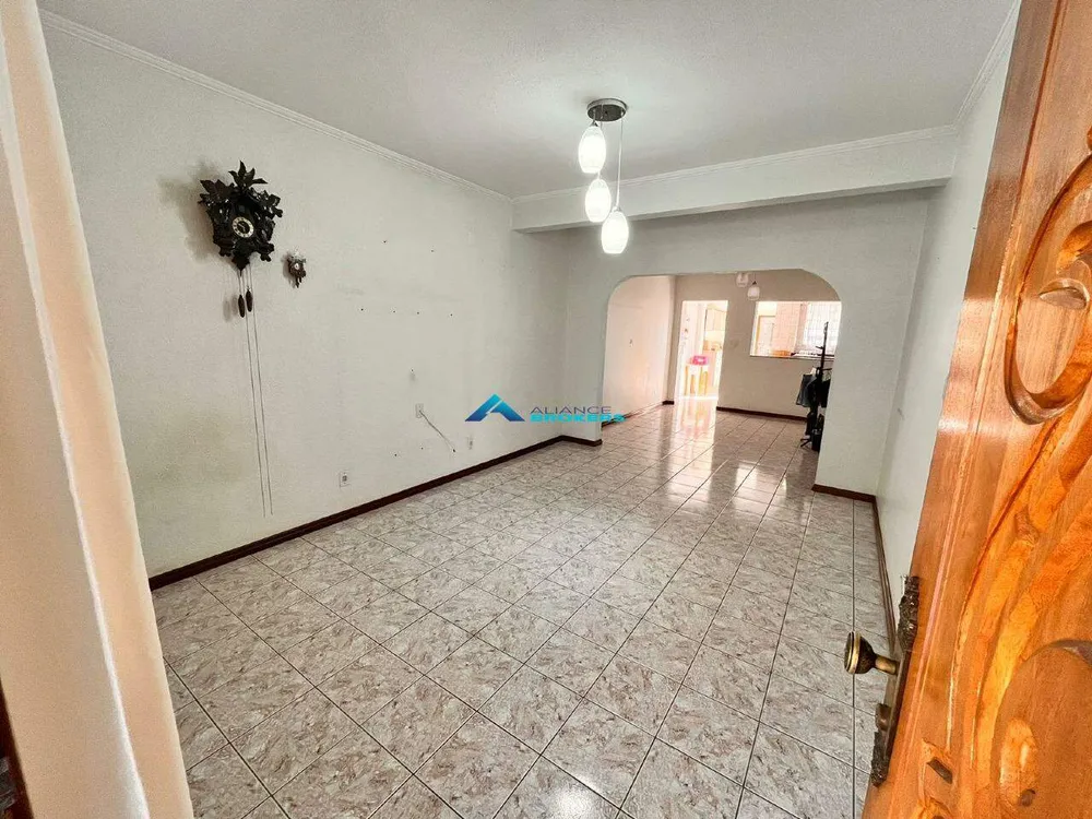 Casa, 3 quartos, 264 m² - Foto 1