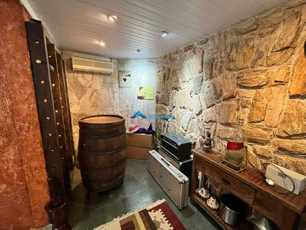Casa, 3 quartos, 312 m² - Foto 3