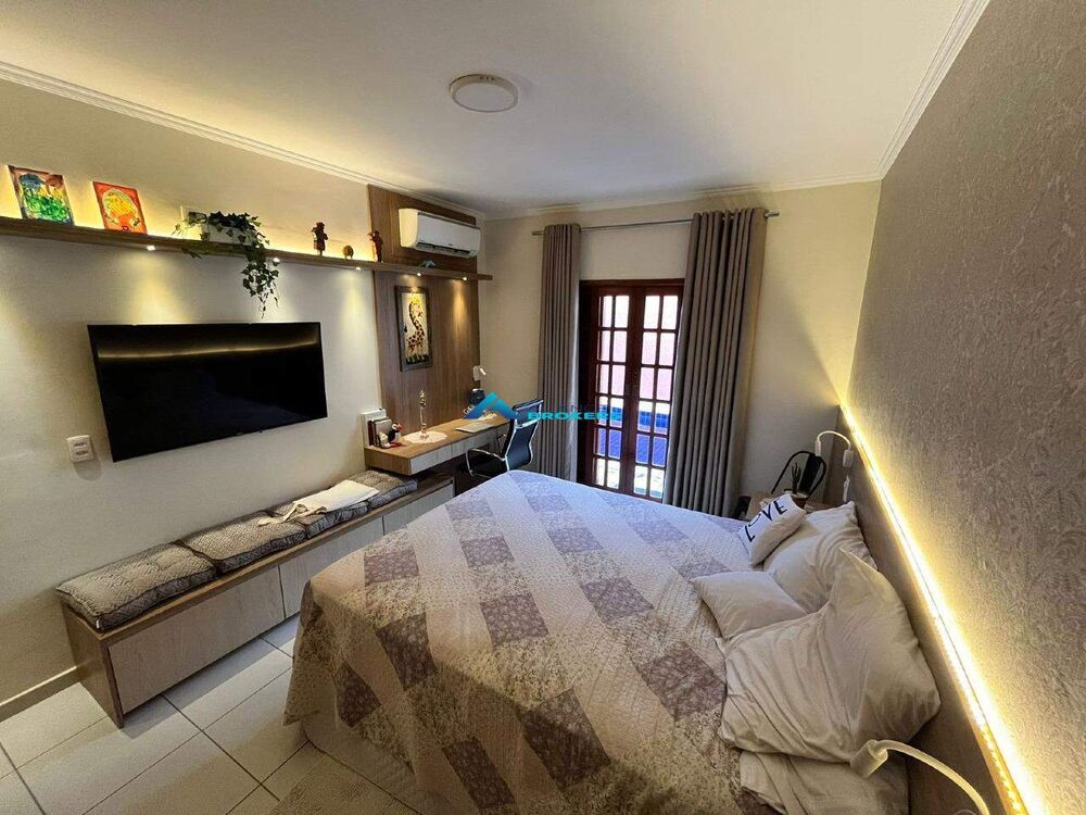 Casa, 3 quartos, 312 m² - Foto 20