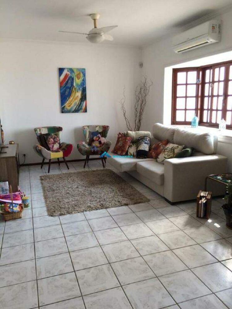 Casa, 3 quartos, 182 m² - Foto 20