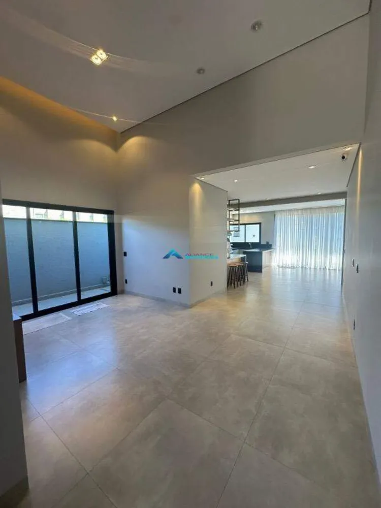 Casa, 5 quartos, 226 m² - Foto 3