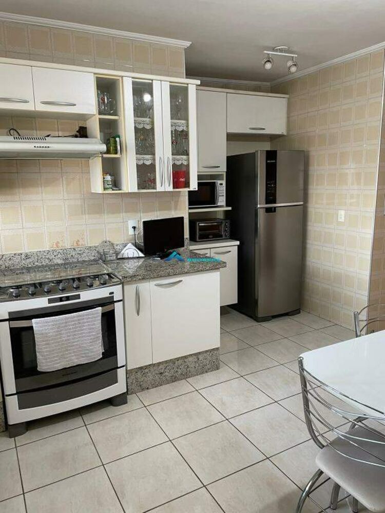 Apartamento à venda com 3 quartos, 150m² - Foto 6