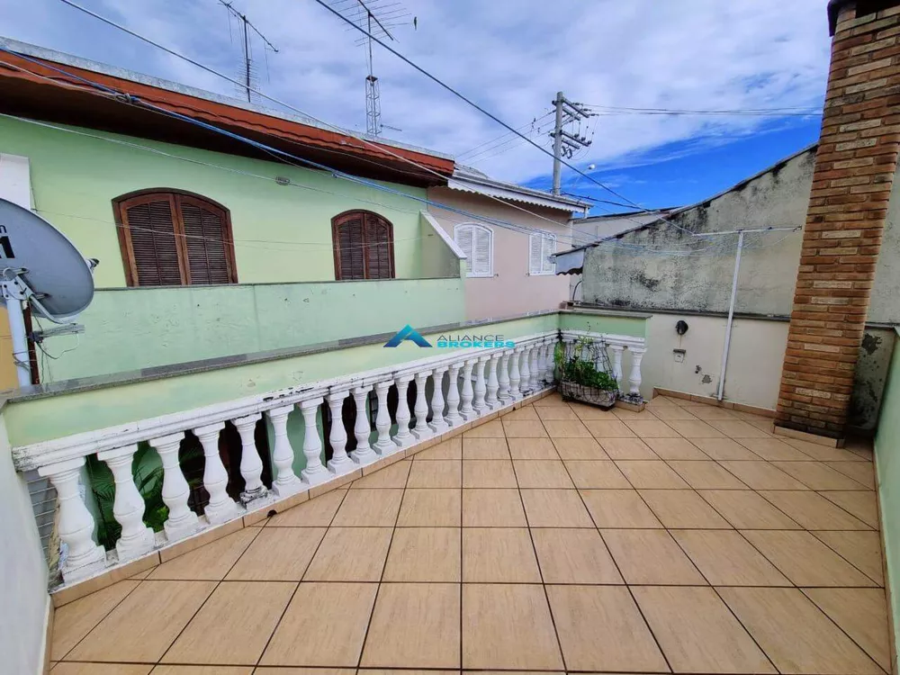 Casa à venda com 4 quartos, 185m² - Foto 1