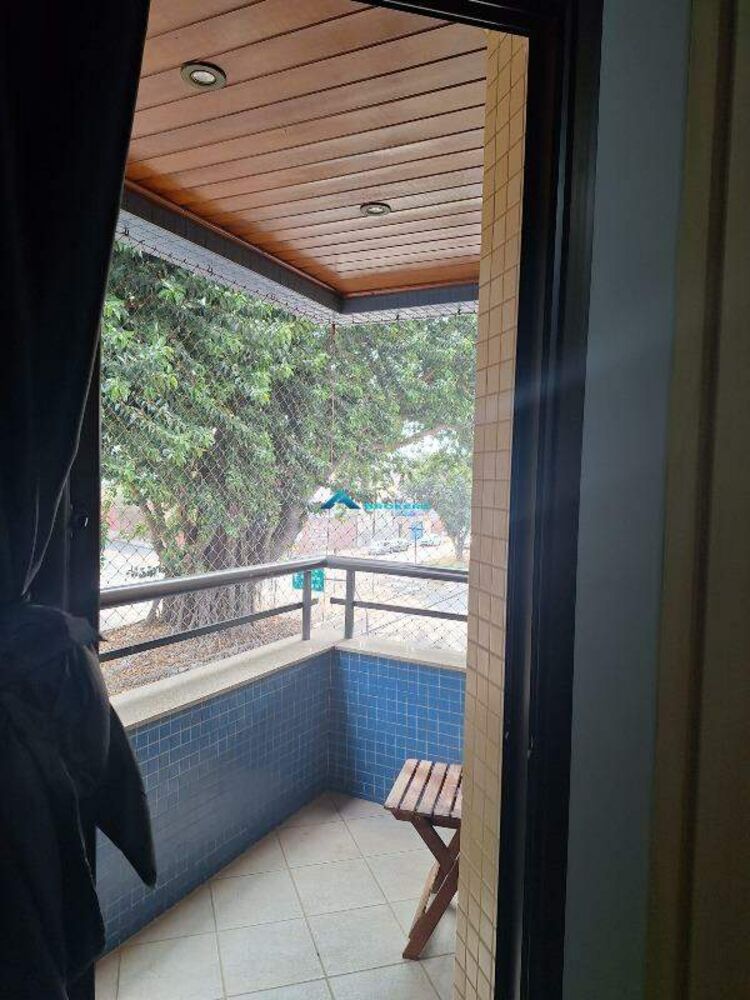 Apartamento à venda com 4 quartos, 144m² - Foto 4