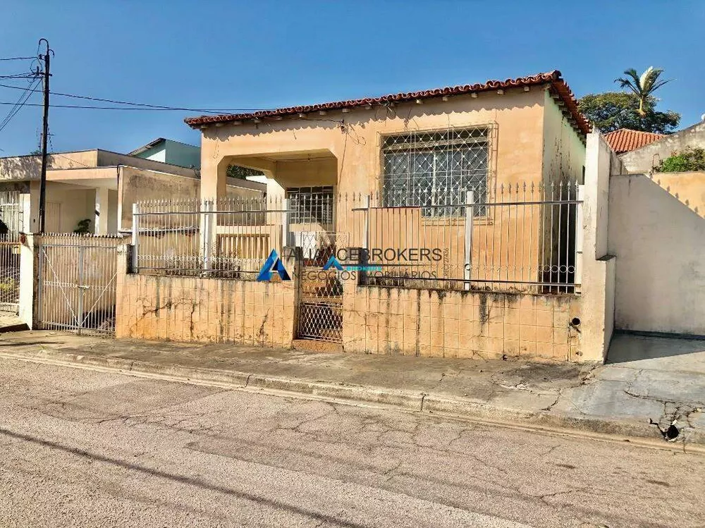 Casa à venda com 3 quartos, 195m² - Foto 2