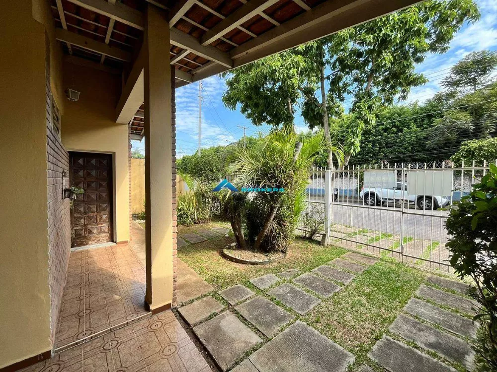 Casa à venda com 3 quartos, 150m² - Foto 3