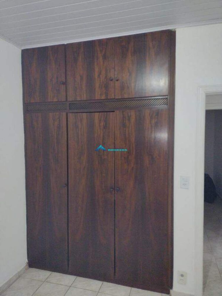 Casa à venda com 2 quartos, 120m² - Foto 9