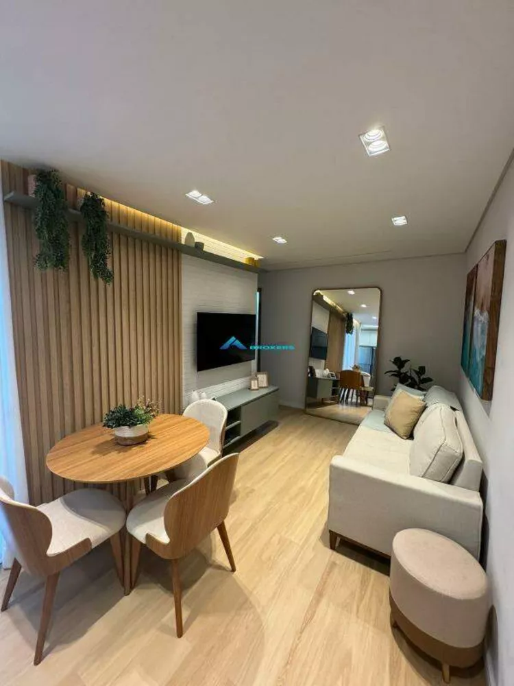 Apartamento à venda com 2 quartos, 55m² - Foto 3