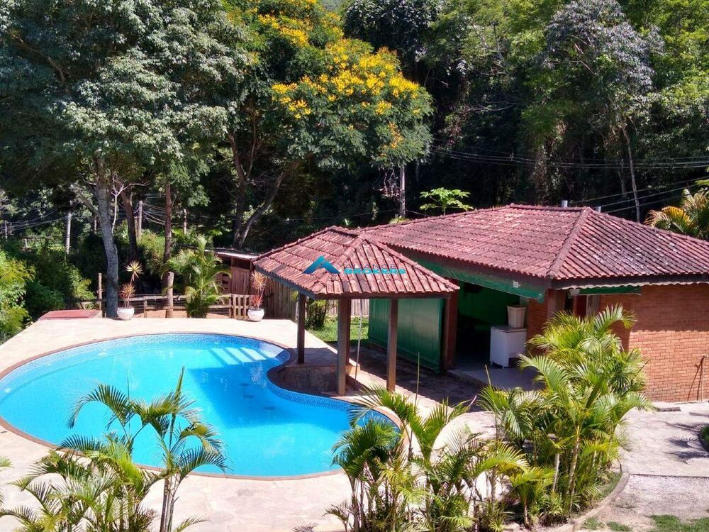 Chácara à venda com 4 quartos, 650m² - Foto 1