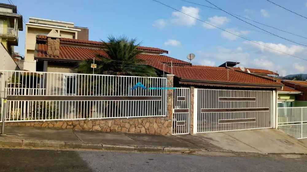 Casa, 3 quartos, 250 m² - Foto 4