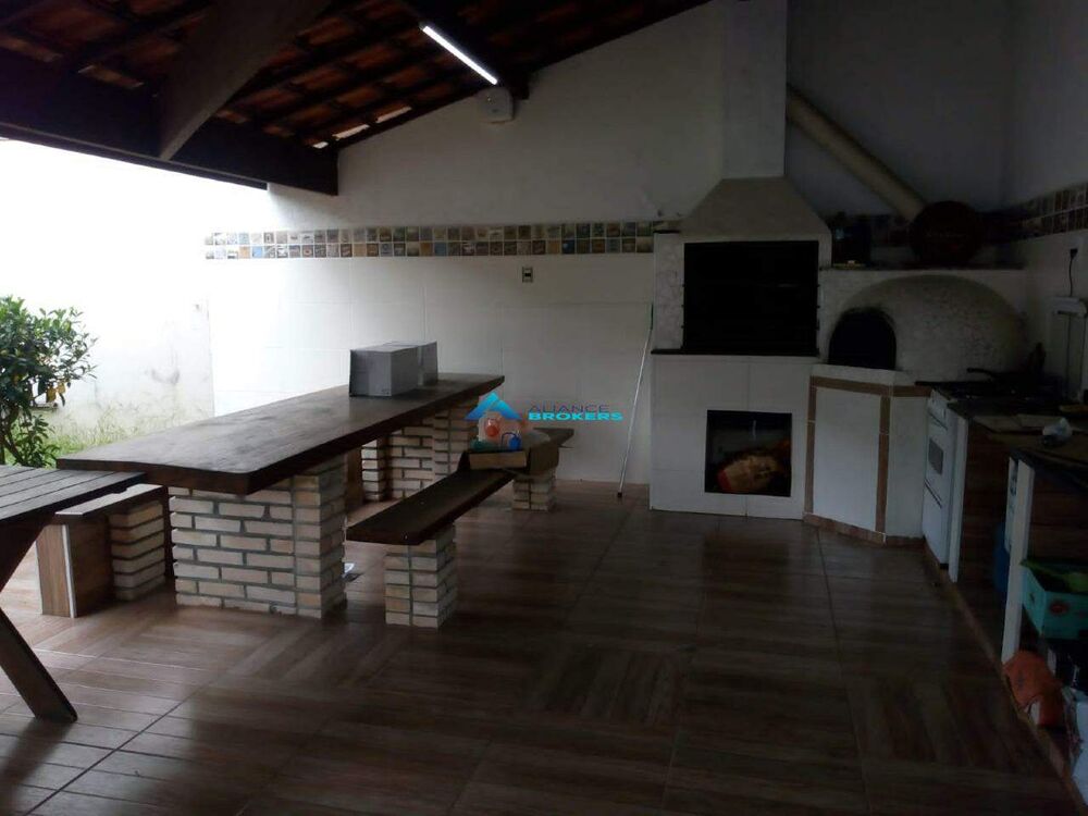 Casa, 3 quartos, 250 m² - Foto 10