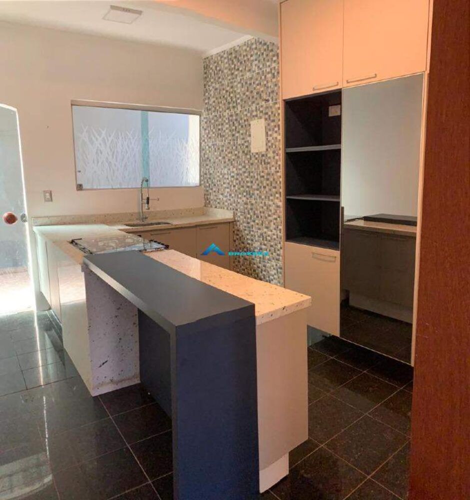 Casa, 3 quartos, 250 m² - Foto 5