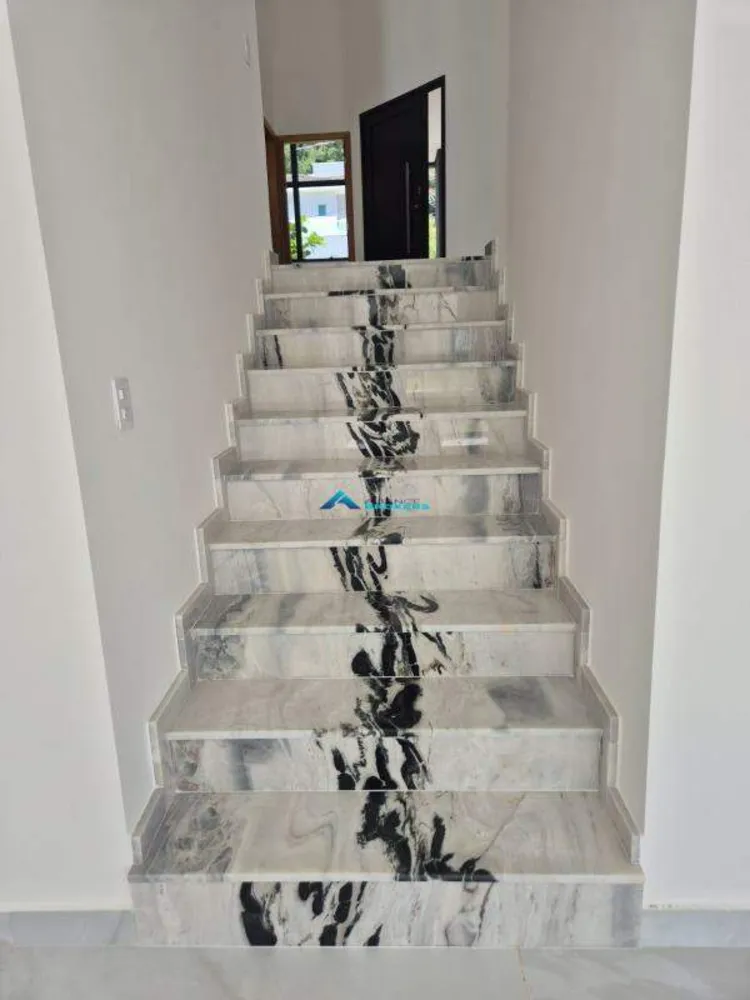 Casa, 3 quartos, 230 m² - Foto 3