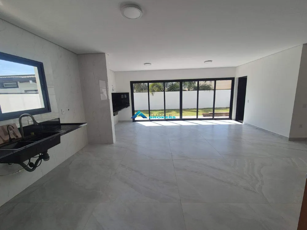 Casa, 3 quartos, 230 m² - Foto 1