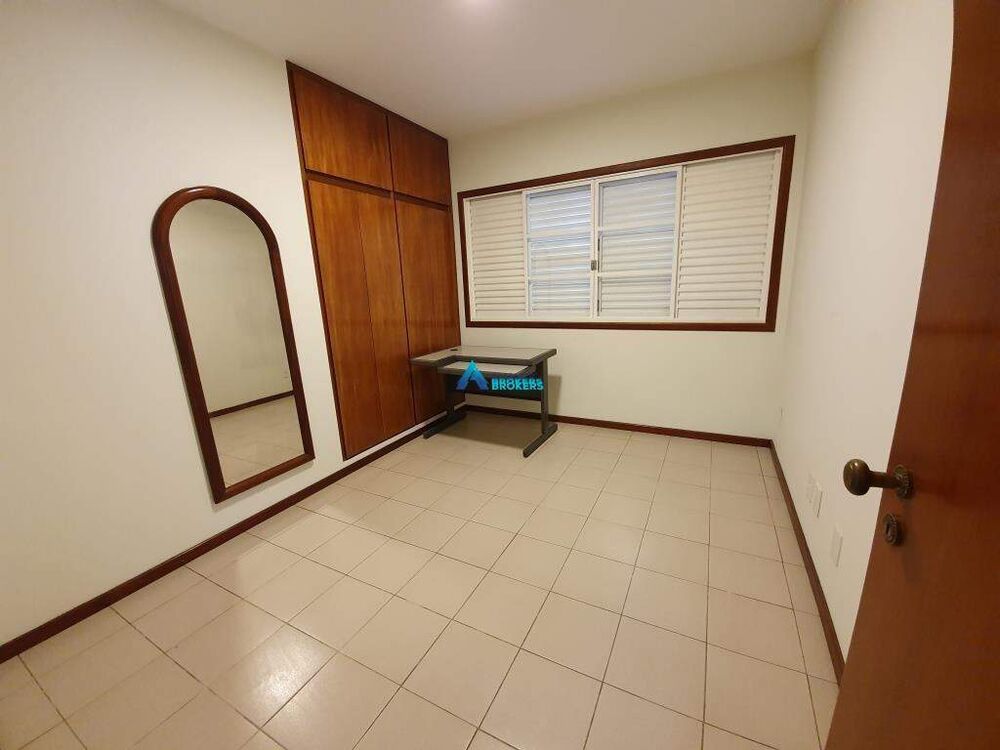 Casa, 3 quartos, 207 m² - Foto 13