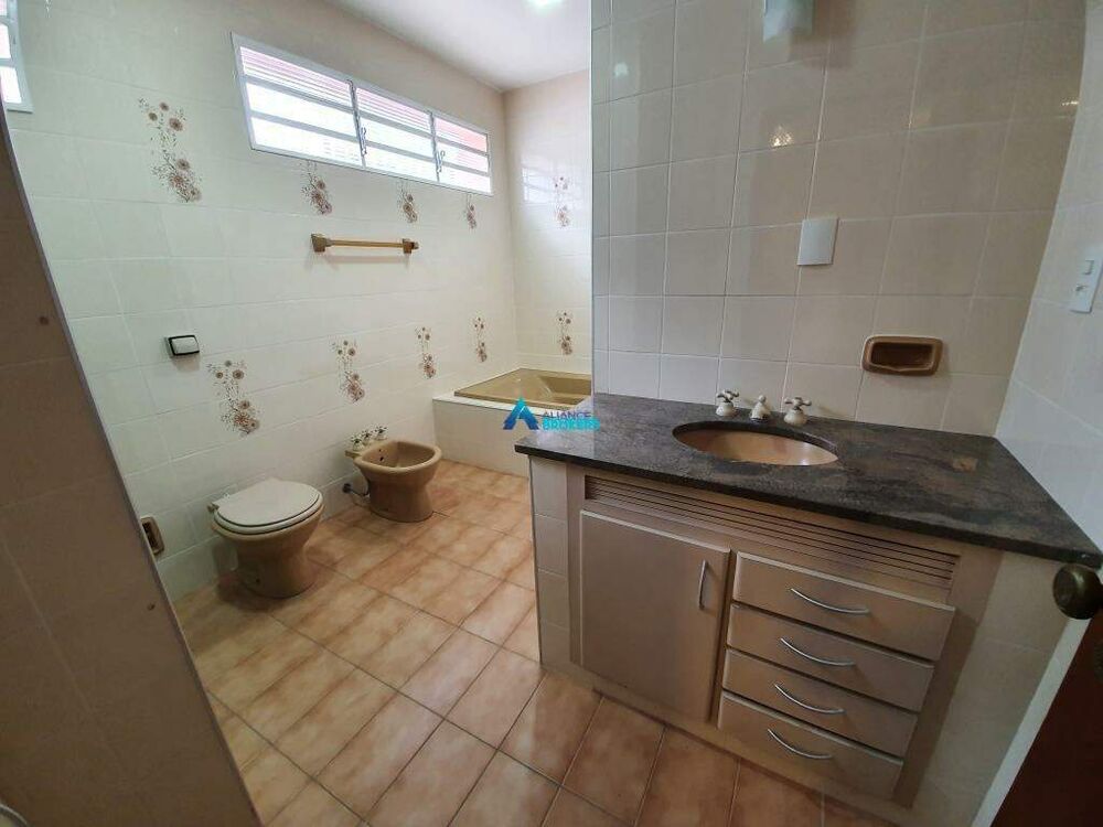 Casa, 3 quartos, 207 m² - Foto 15
