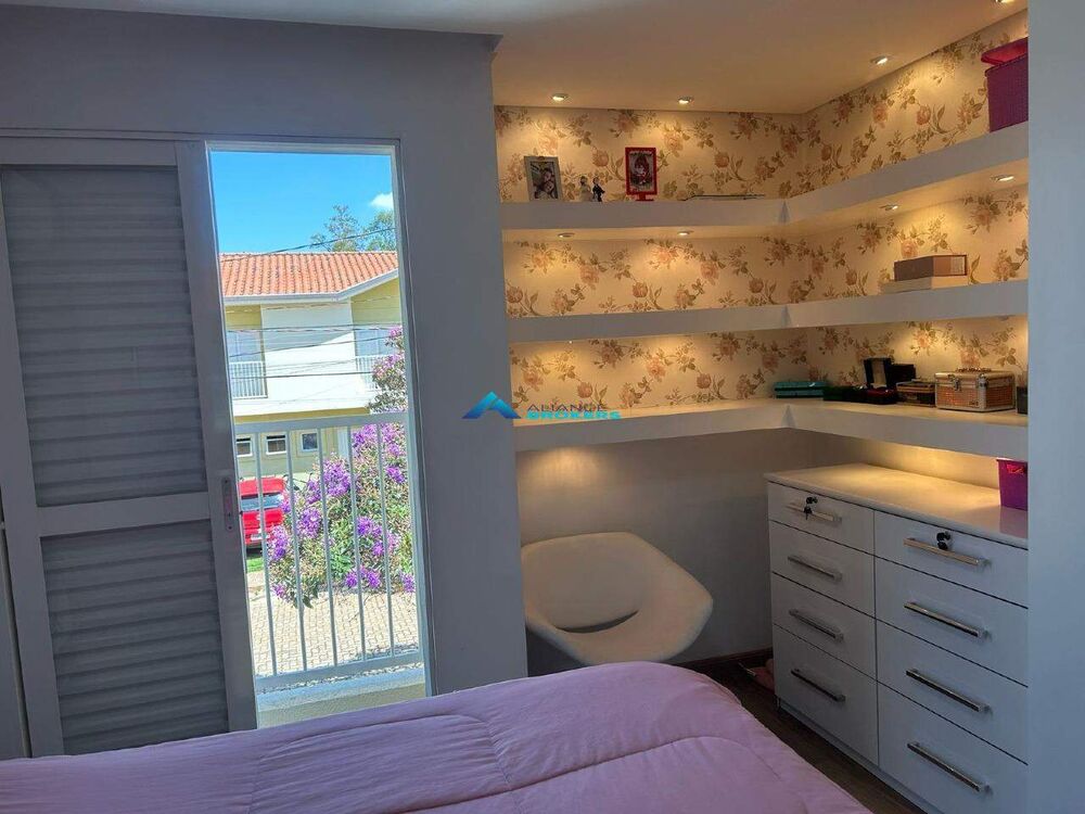 Casa à venda com 2 quartos, 78m² - Foto 11