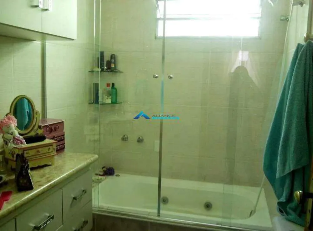 Casa, 3 quartos, 224 m² - Foto 2