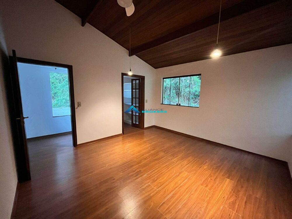 Chácara para alugar com 3 quartos, 450m² - Foto 7
