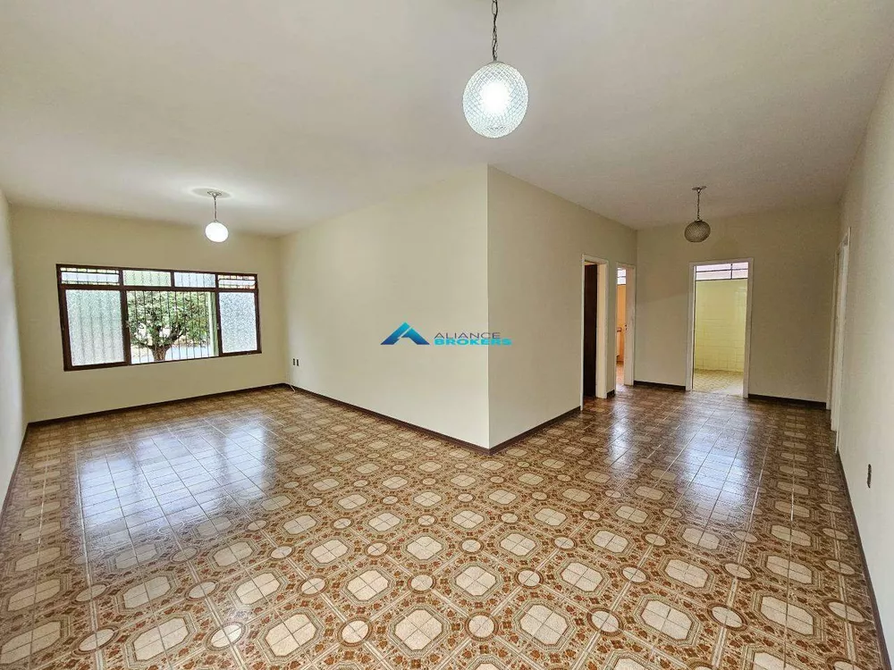 Casa, 3 quartos, 297 m² - Foto 3