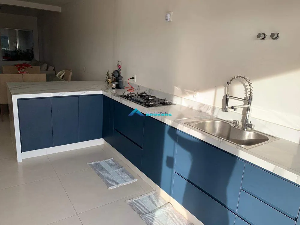 Casa, 3 quartos, 163 m² - Foto 1