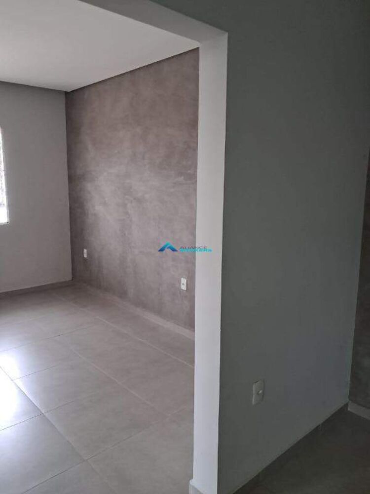 Casa à venda com 2 quartos, 146m² - Foto 2