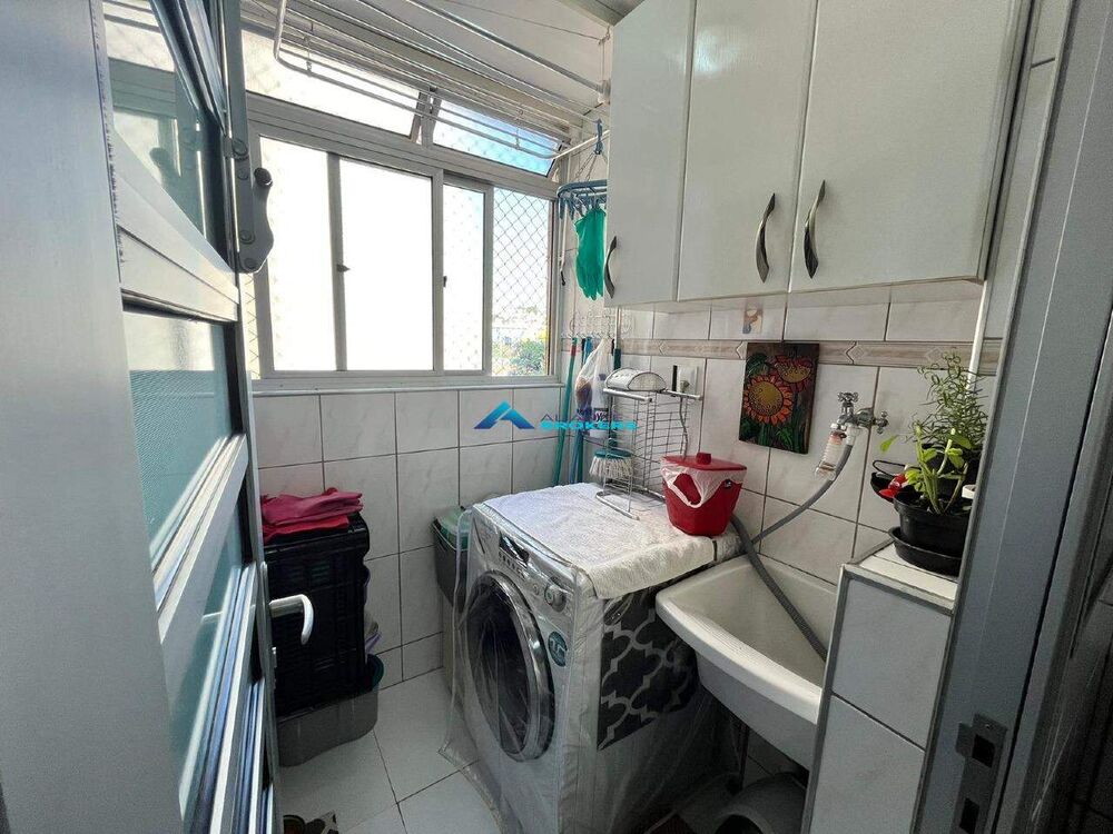 Apartamento à venda com 3 quartos, 75m² - Foto 8