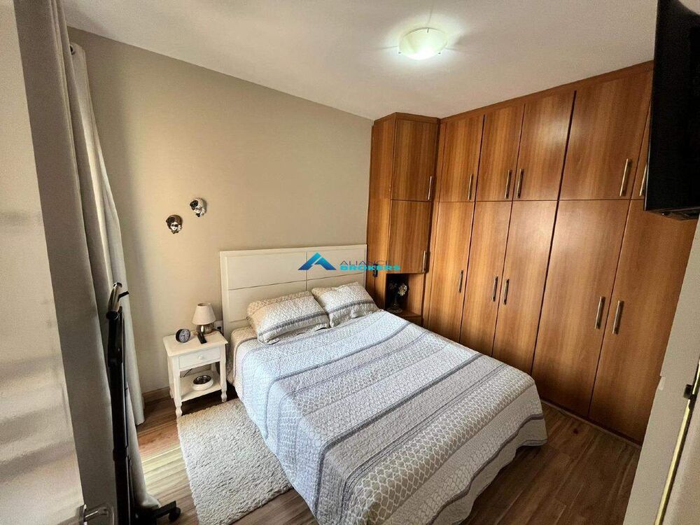 Apartamento à venda com 3 quartos, 75m² - Foto 17