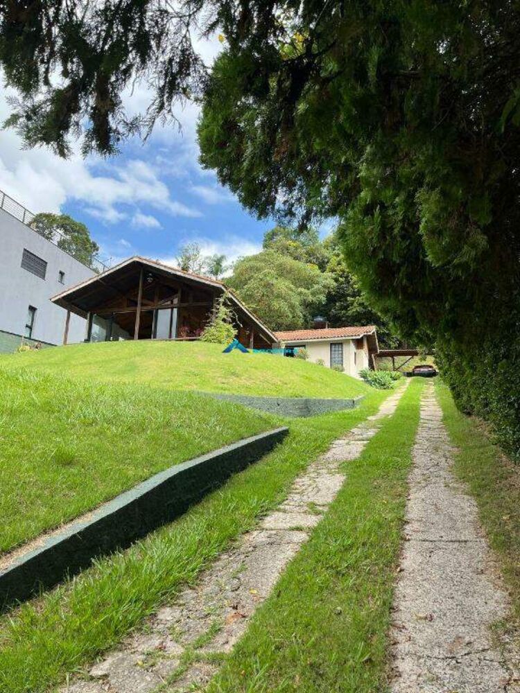 Casa de Condomínio para alugar com 2 quartos, 150m² - Foto 2