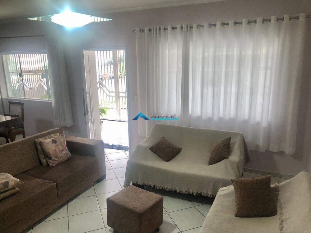 Casa, 2 quartos, 199 m² - Foto 4