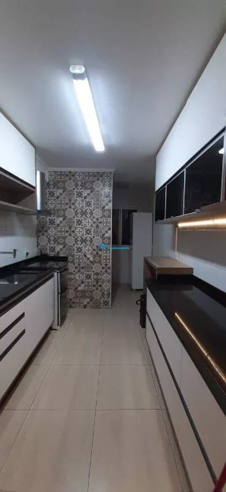 Apartamento à venda com 2 quartos, 74m² - Foto 3