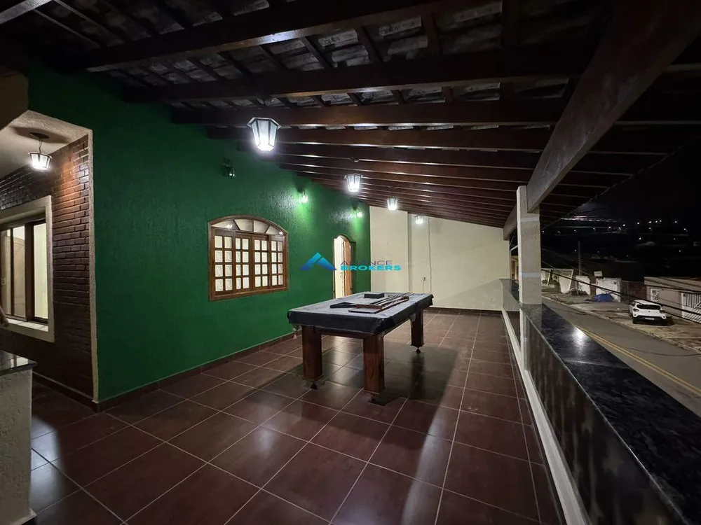Casa, 3 quartos, 295 m² - Foto 1