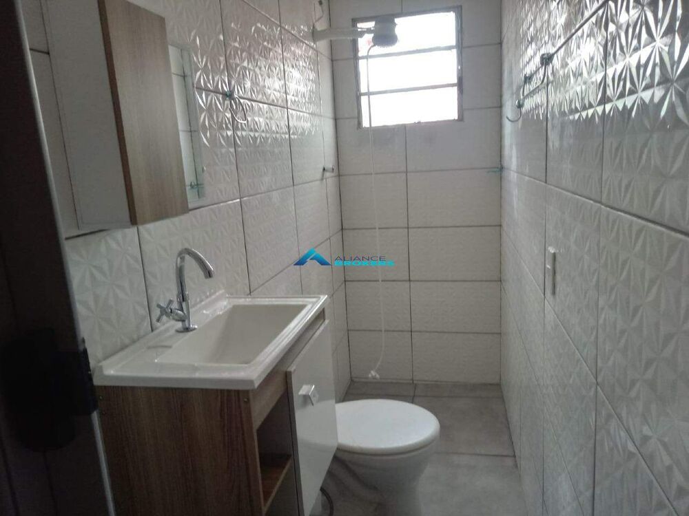 Casa à venda com 4 quartos, 180m² - Foto 11